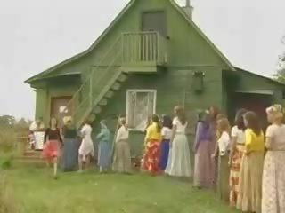 Marriageable mujeres follando en la rural
